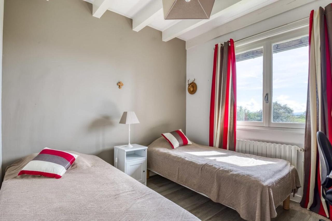 Family Villa At 1H15 From Lyon Precieux Exteriör bild